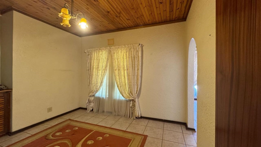 3 Bedroom Property for Sale in Riviera Northern Cape